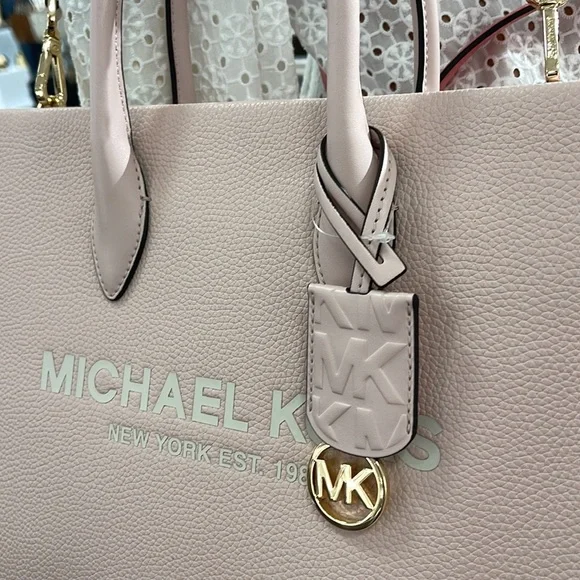 Michael Kors Medium Mirella 35S2G7ZT7L Tote Bag 
Powder Blush Multi
NWT - Picture 4 of 16